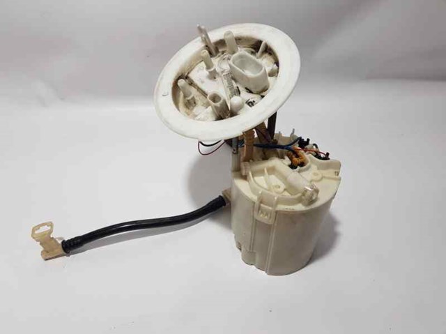 Moduł pompy paliwowej z czujnikiem poziomu paliwa 8K0919050 VAG