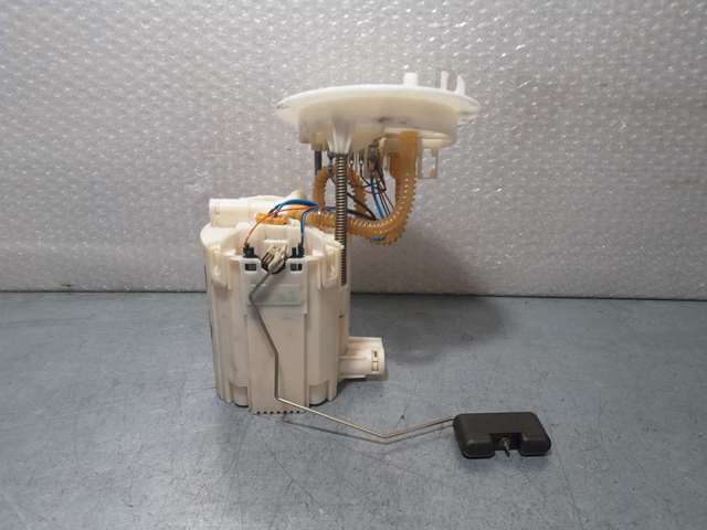 Moduł pompy paliwowej z czujnikiem poziomu paliwa 8K0919050H VAG