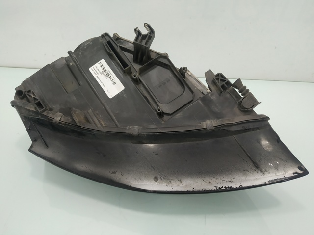 Reflektor lewy Audi A4 8K2