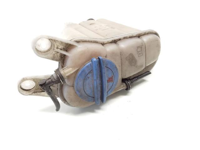 Reflektor prawy 8K0941004 VAG