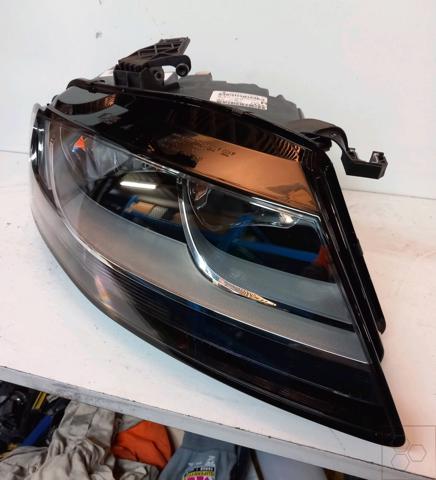 Reflektor prawy 8K0941030AF VAG