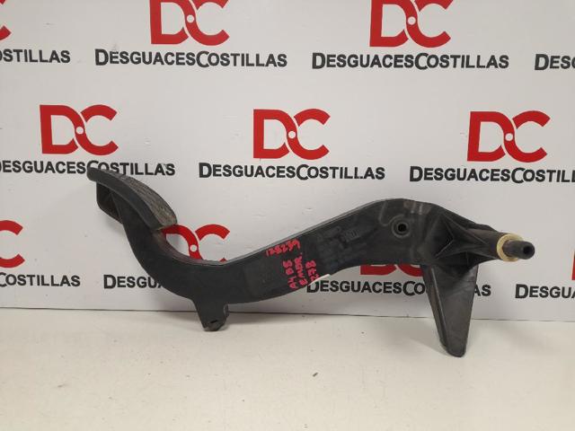 Pedał sprzęgła Audi A4 8K2