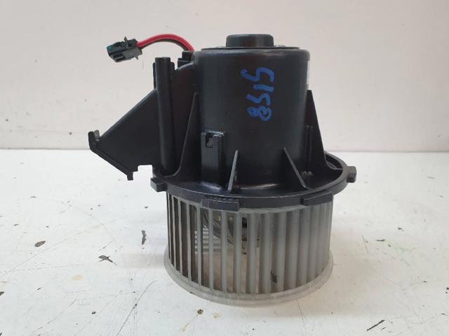 Silniczek wentylatora nagrzewnicy (ogrzewacza wnętrza) 8K1820021C VAG