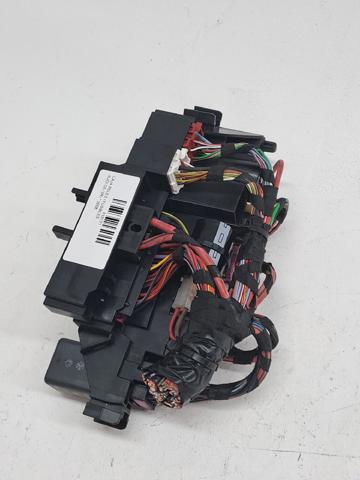 Skrzynka bezpieczników Audi A4 8K2