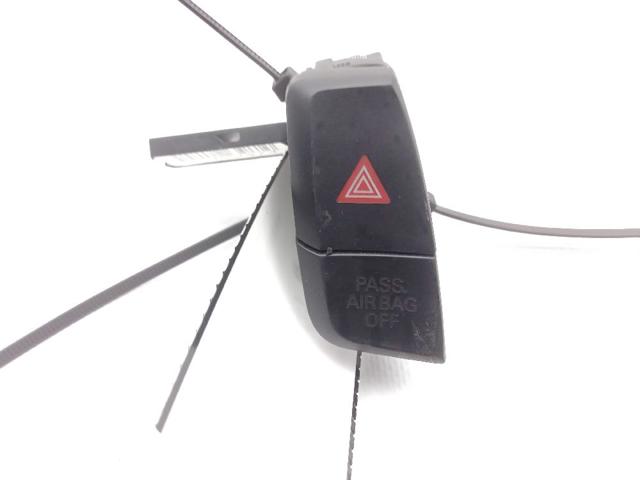 Przycisk włączania światła awaryjnego 8K1941509A VAG