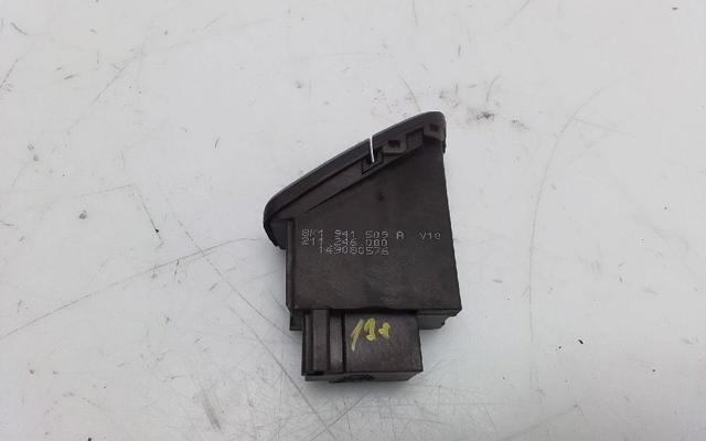 Przycisk włączania światła awaryjnego 8K1941509A VAG