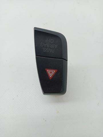 Przycisk włączania światła awaryjnego 8K1941509A VAG