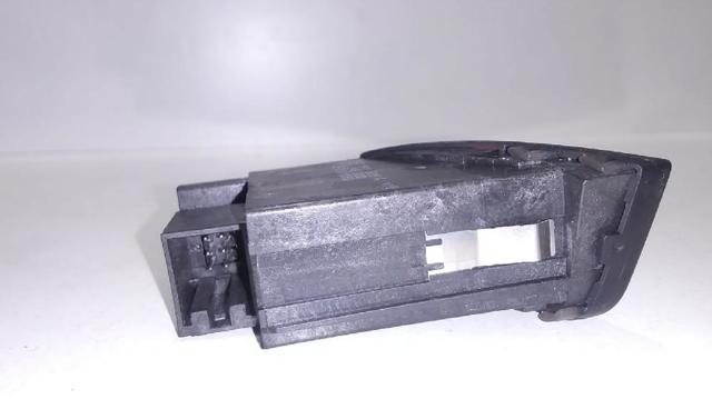 Przycisk włączania światła awaryjnego Audi A5 8T3