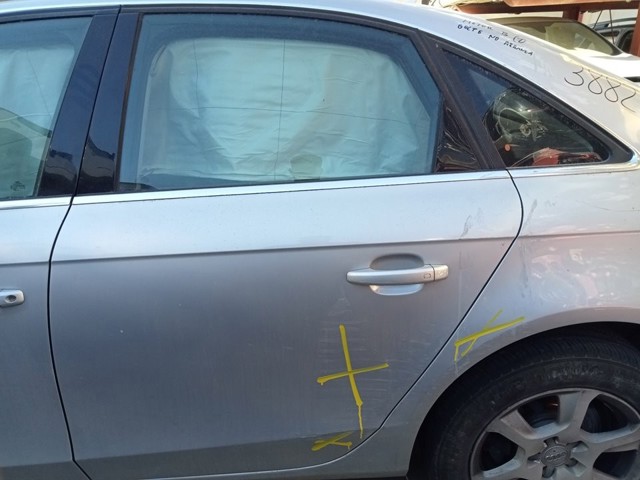 Drzwi tylne lewe 8K5833051D VAG