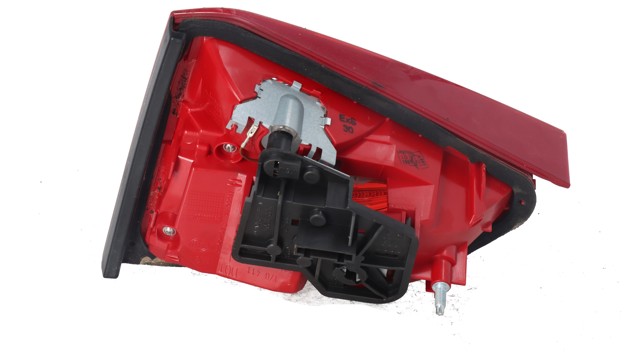 Lampa zespolona tylna lewa wewnętrzna 8K5945093B VAG