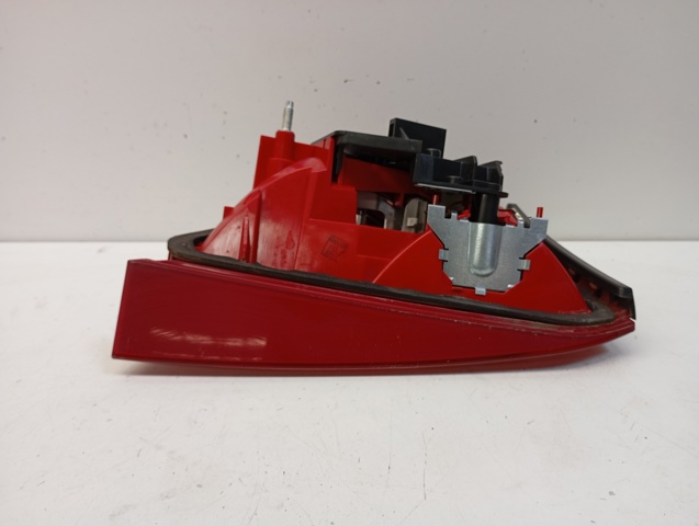 Lampa zespolona tylna lewa wewnętrzna 8K5945093B VAG