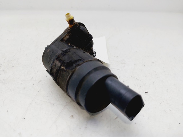 Pompka spryskiwacza szyby przedniej Mitsubishi Outlander 1 CU