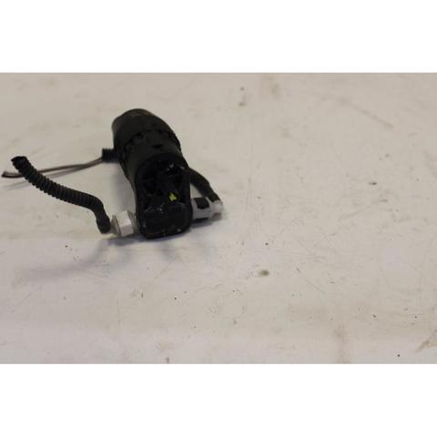 Pompka spryskiwacza szyby przedniej Mitsubishi Outlander 1 CU