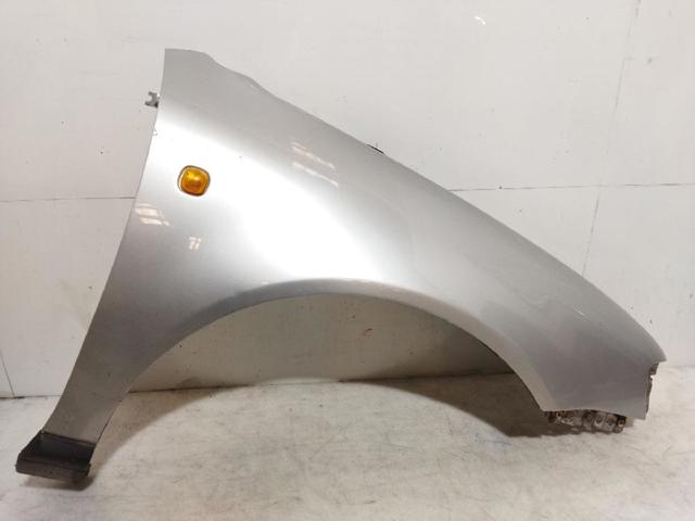 Błotnik przedni prawy 8L0821106 VAG