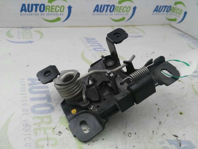 Zamek maski do Audi A3 8L1