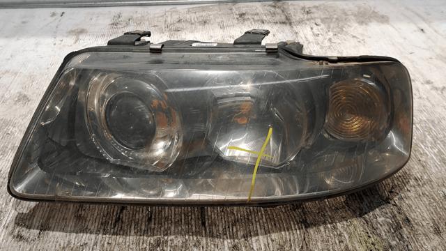Reflektor lewy 8L0941003AF VAG