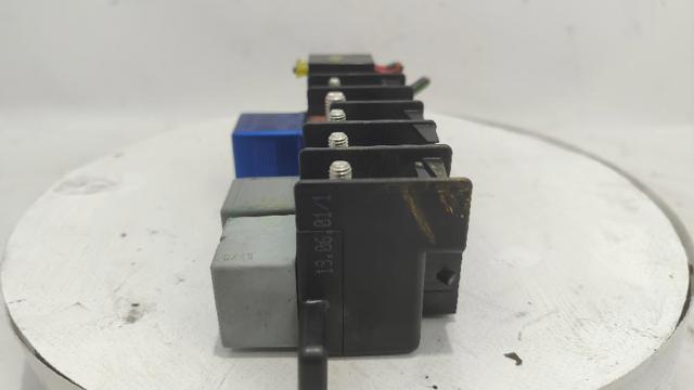 Skrzynka bezpieczników Volkswagen Passat 3B3