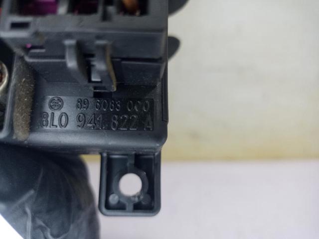 Skrzynka bezpieczników Volkswagen Passat 3B3