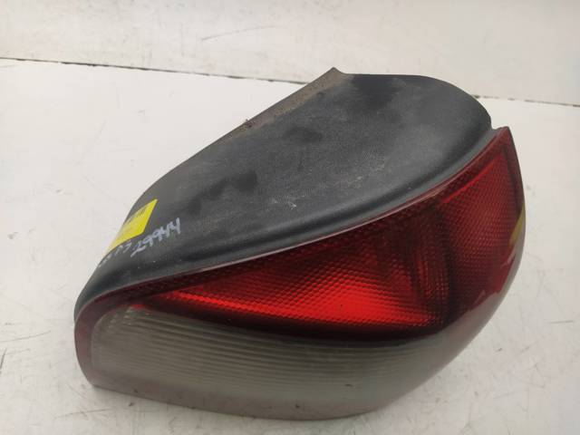 Lampa zespolona tylna prawa 8L0945096A VAG