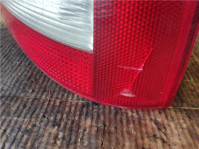 Lampa zespolona tylna prawa 8L0945096B VAG