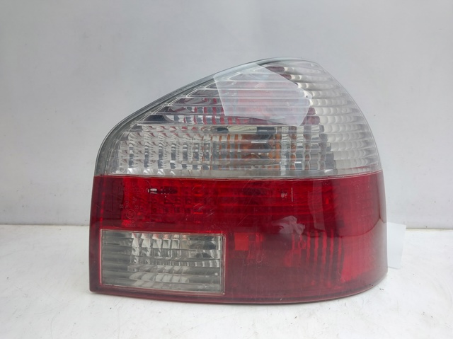 Lampa zespolona tylna prawa 8L0945096B VAG