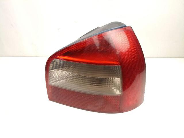 Lampa zespolona tylna prawa 8L0945096C VAG