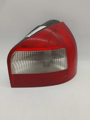 Lampa zespolona tylna prawa 8L0945096C VAG