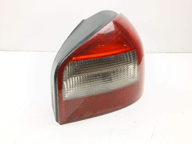 Lampa zespolona tylna prawa 8L0945096C VAG