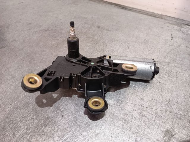 Silniczek wycieraczki tylnej szyby 8L0955711B VAG