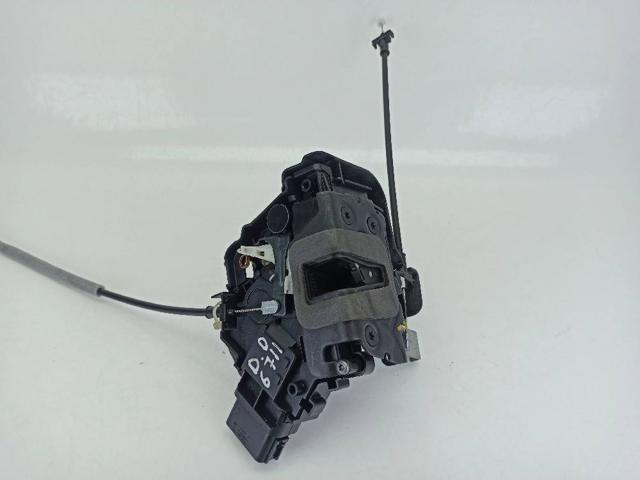 Zamek drzwi przednich prawych 8M2AR21812AA FORD