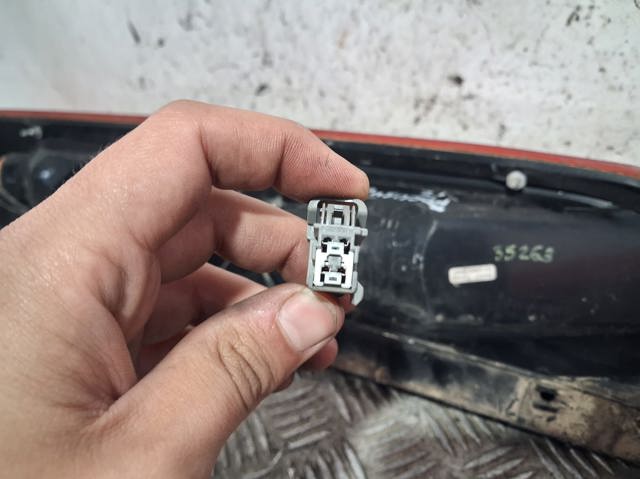 8M5113405AD Ford