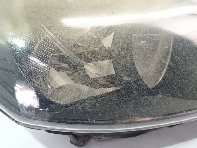Reflektor prawy 8M5113W029CE FORD