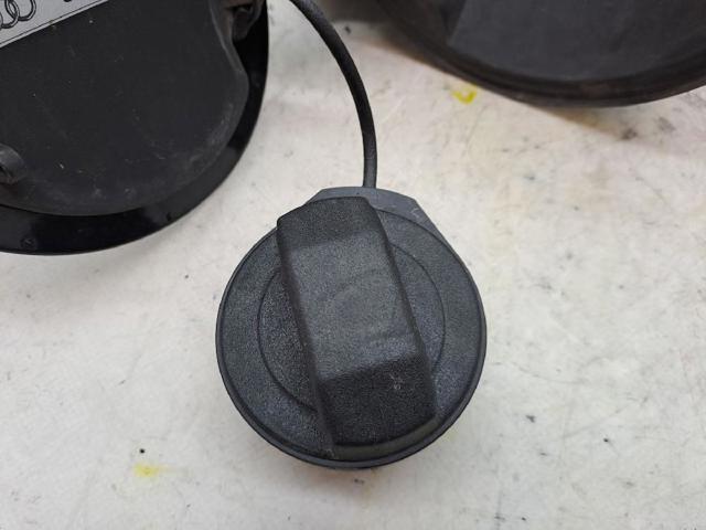 Klapka wlewu paliwa Audi A3 8P1