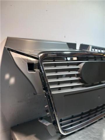 Atrapa chłodnicy Audi A3 8PA