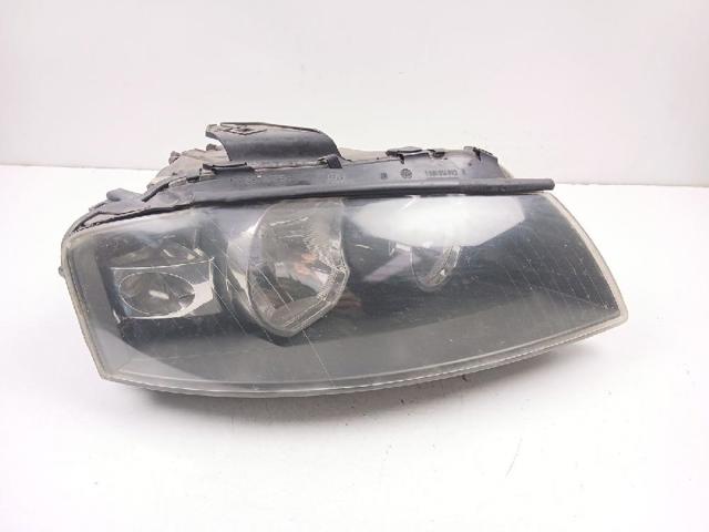 Reflektor prawy 8P0941004A VAG