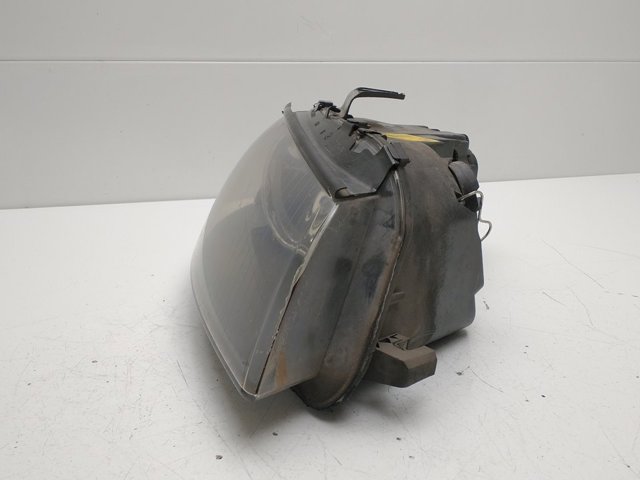 Reflektor prawy 8P0941004A VAG