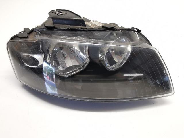 Reflektor prawy 8P0941004K VAG