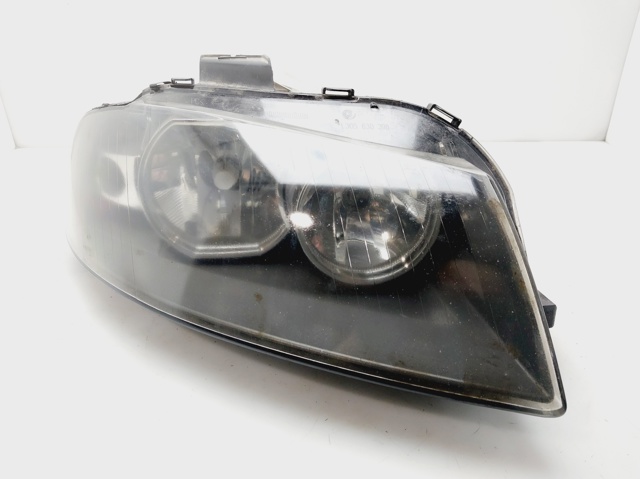 Reflektor prawy 8P0941004K VAG