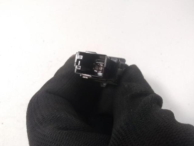 Przycisk włączania światła awaryjnego Audi A3 8P1