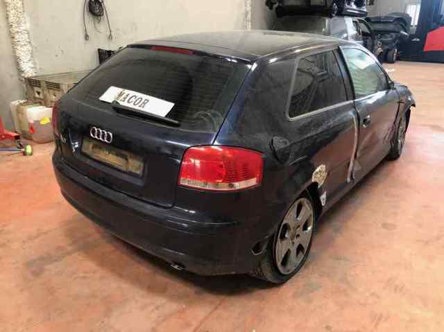 Przycisk włączania światła awaryjnego Audi A3 8P1