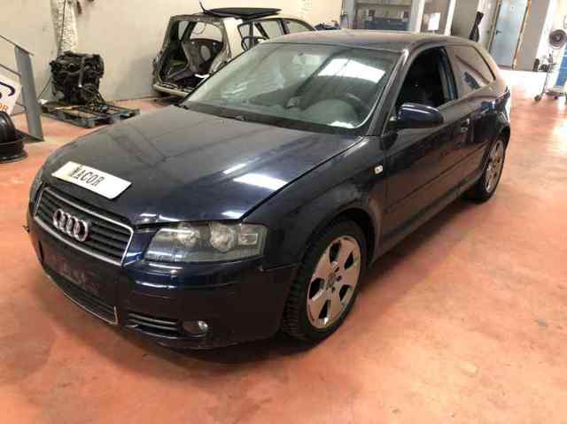 Przycisk włączania światła awaryjnego Audi A3 8P1