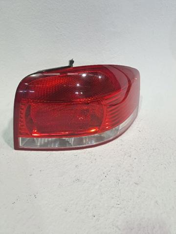 Lampa zespolona tylna prawa zewnętrzna 8P0945096 VAG