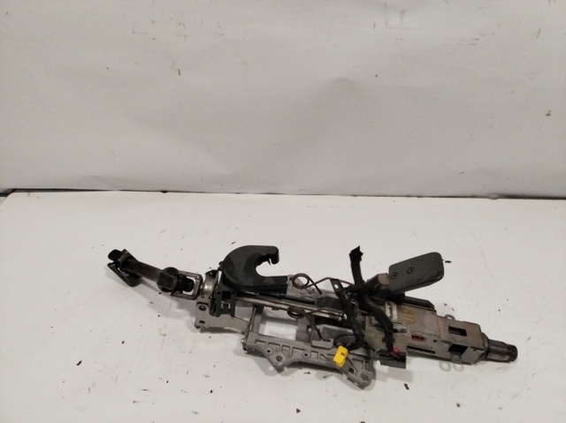 Kolumna (wał) kierownicza (kierownicy) 8P1419502J VAG