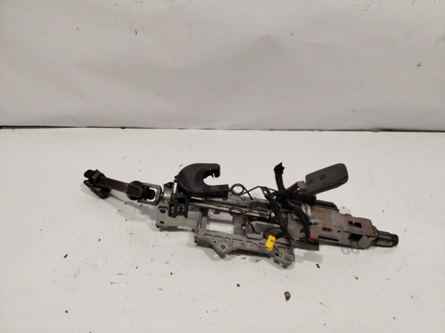 Kolumna (wał) kierownicza (kierownicy) 8P1419502J VAG