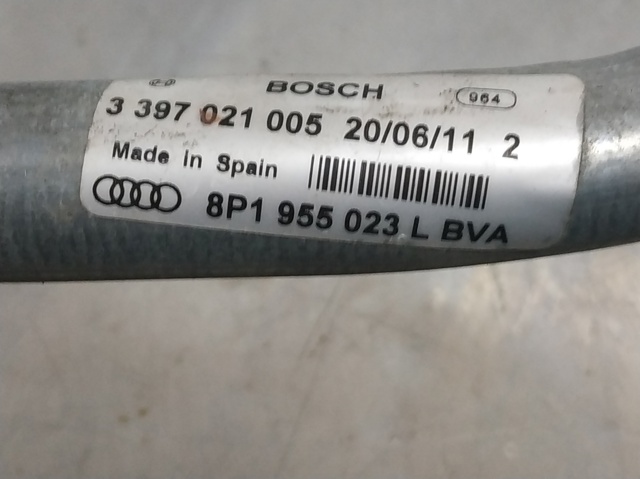 Silniczek wycieraczki szyby przedniej 8P1955119F VAG