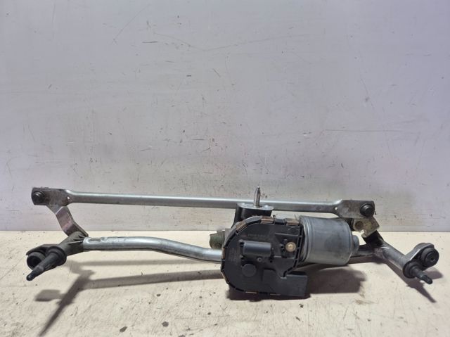 Silniczek wycieraczki szyby przedniej 8P1955119F VAG