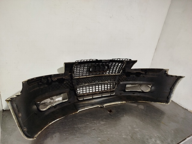 Zderzak przedni Audi A3 8P1