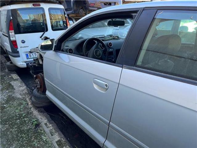 Drzwi przednie lewe 8P3831051D VAG