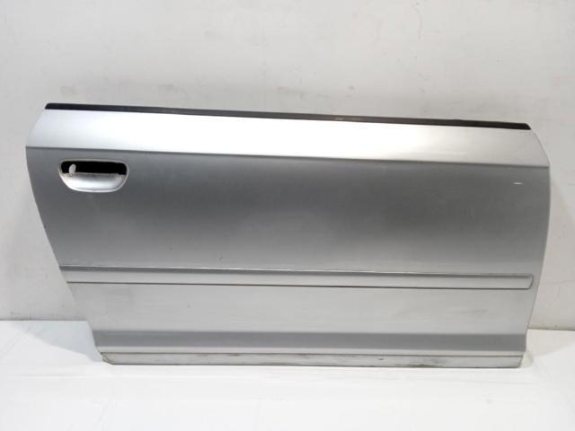 Drzwi przednie prawe 8P3831052D VAG