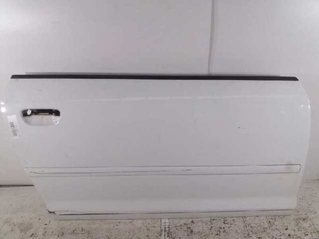 Drzwi przednie prawe 8P3831052D VAG